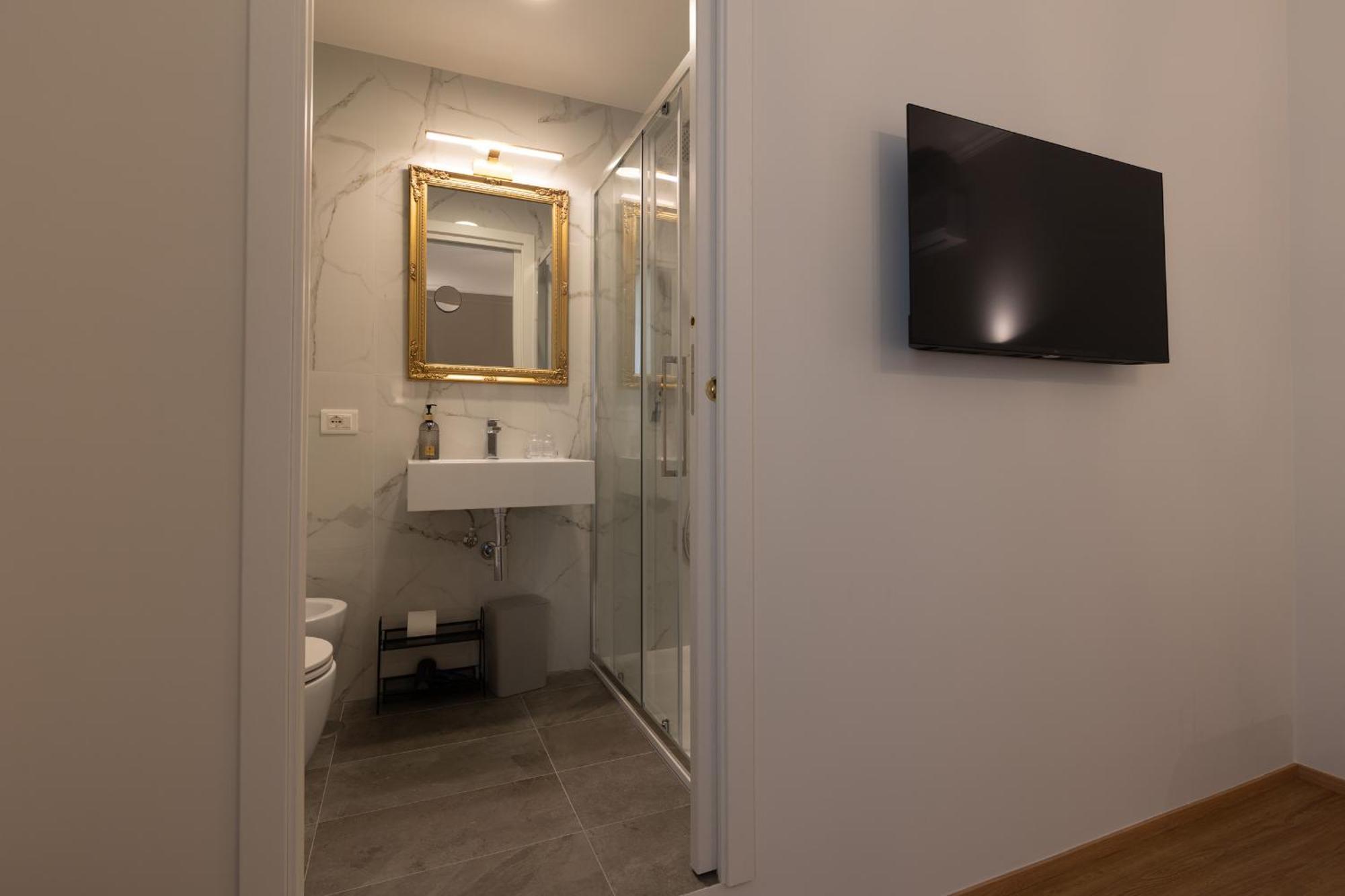 De Vince Suites - Luxury Rooms - Roma Termini Ngoại thất bức ảnh