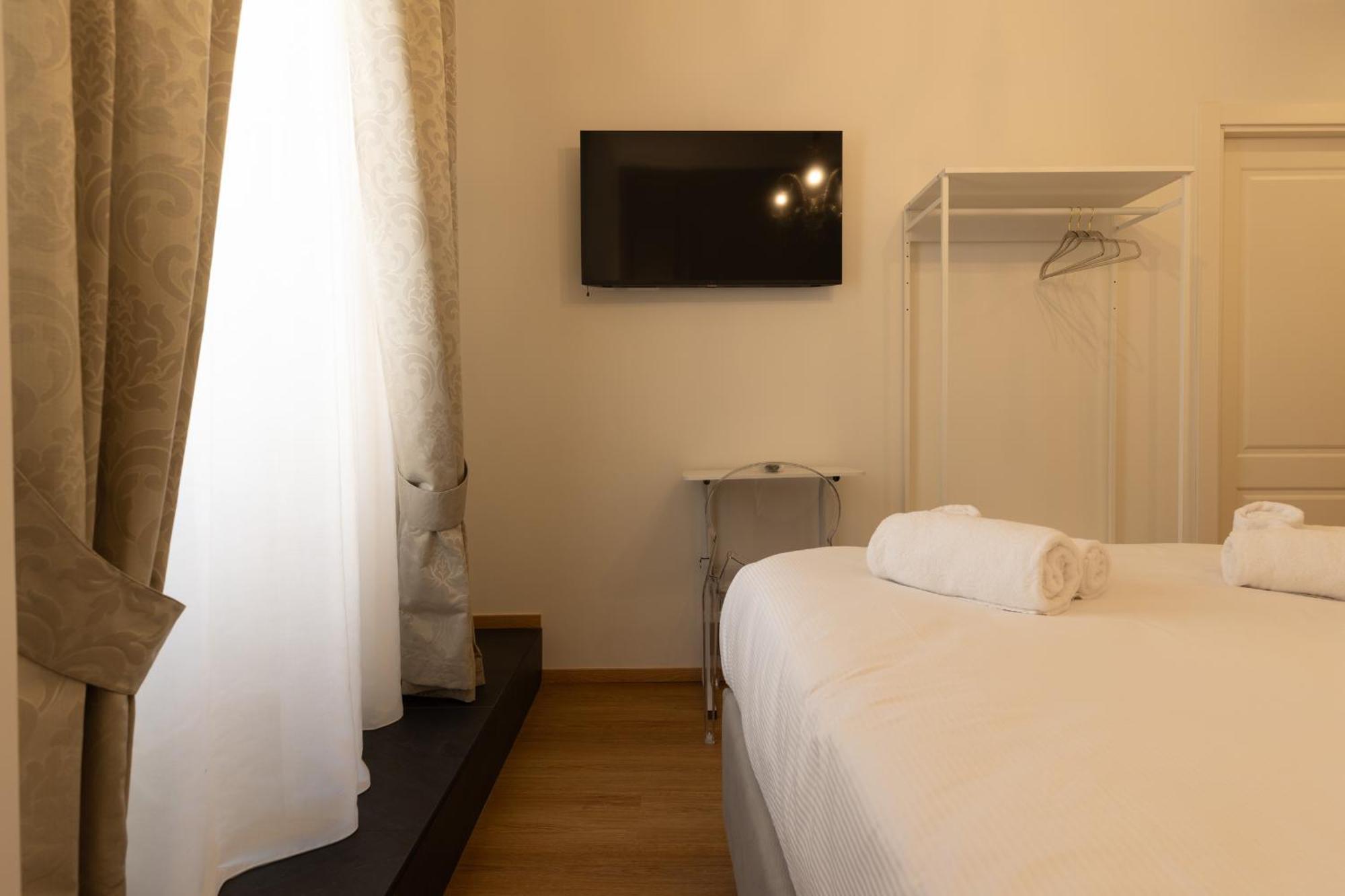 De Vince Suites - Luxury Rooms - Roma Termini Ngoại thất bức ảnh