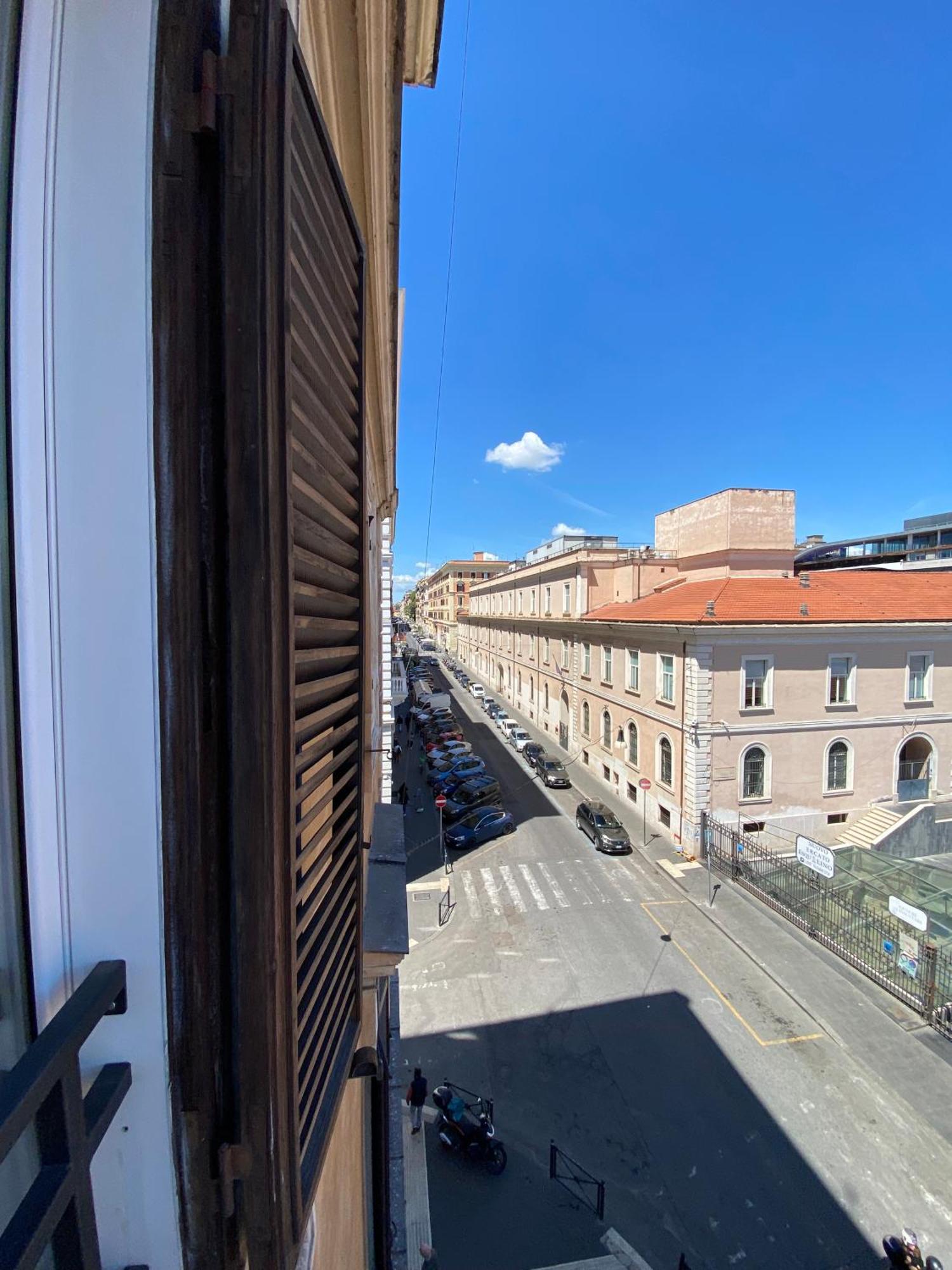 De Vince Suites - Luxury Rooms - Roma Termini Ngoại thất bức ảnh